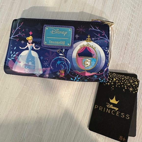 Disney Loungefly Cinderella wallet - Picture 1 of 4